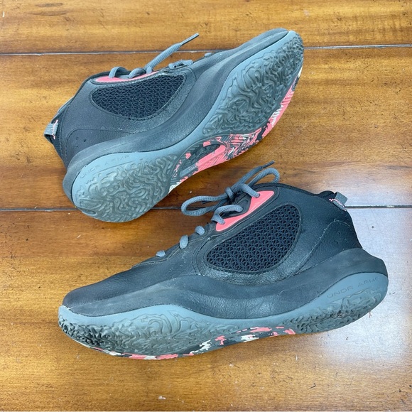 Under Armour 2022 Lockdown 6 GS 'Black Blitz Red' boys youth sneakers - Picture 5 of 11